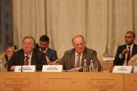 Г.А. Зюганов: более 150 иностранных делегаций приедут в РФ на 100-летие Октябрьской революции
