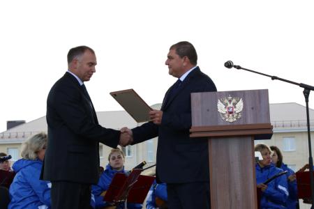 Орловская область. Губернатор-коммунист Вадим Потомский открыл новую гимназию в Вятском Посаде 