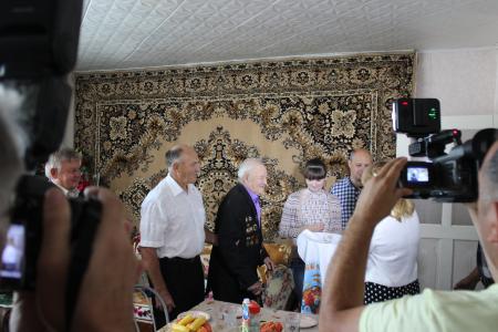 Волгоградская область. Свой 100-летний юбилей отметил человек-легенда, ровесник революции А.М. Долгов