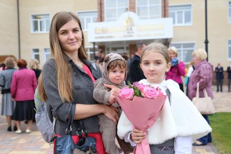 Орловская область. Губернатор-коммунист Вадим Потомский открыл новую гимназию в Вятском Посаде 