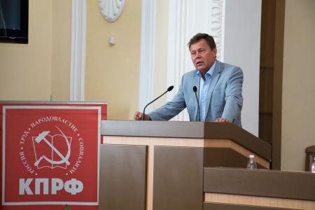 В Краснодаре прошел коллективный отчет депутатов думской фракции КПРФ