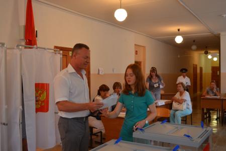 Роман Кияшко проголосовал на губернаторских выборах в Севастополе 