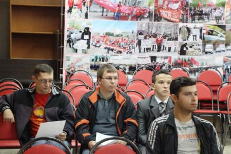 Жить и работать по-ленински! Состоялась отчетная конференция Саратовского обкома комсомола