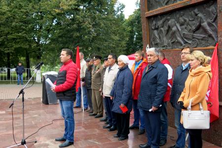 Чувашские коммунисты провели митинг в рамках Общероссийской акции протеста
