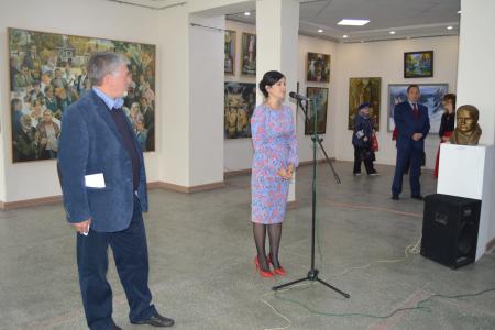 "Нарисуем революцию!". Алтайский крайком КПРФ в честь 100-летия Великого Октября учредил премию для художников