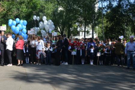 Г.А. Зюганов: В добрый путь, юные друзья! Лидер КПРФ выступил на торжественной линейке в Московской школе №892
