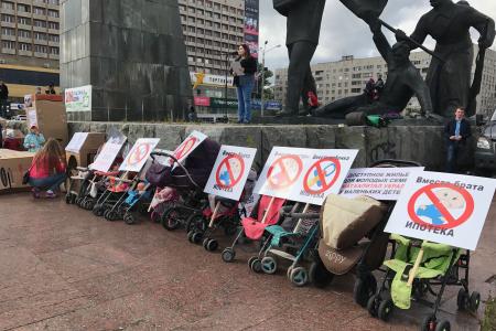 Нижегородские коммунисты поддержали обманутых дольщиков