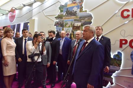Г.А. Зюганов выступил в Госдуме на открывшейся выставке, посвященной Ростовской области