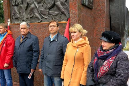 Чувашские коммунисты провели митинг в рамках Общероссийской акции протеста