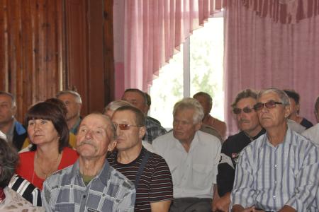 "Чтоб во власти было чисто - голосуй за коммунистов!". Первый секретарь Алтайского крайкома КПРФ Мария Прусакова встретилась с жителями Баевского района