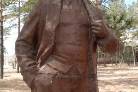 В Чите памятнику Ленина подарили вторую жизнь