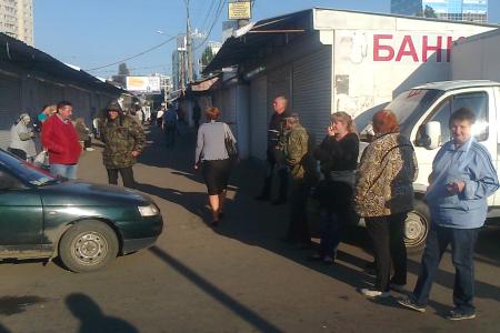 В Воронеже при поддержке коммунистов предотвращена попытка сноса мини-рынка