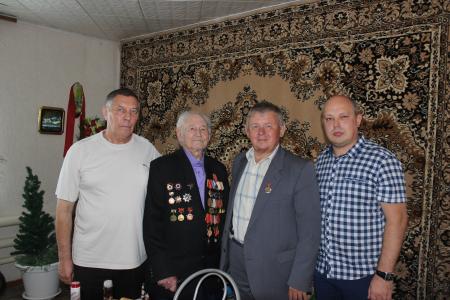 Волгоградская область. Свой 100-летний юбилей отметил человек-легенда, ровесник революции А.М. Долгов