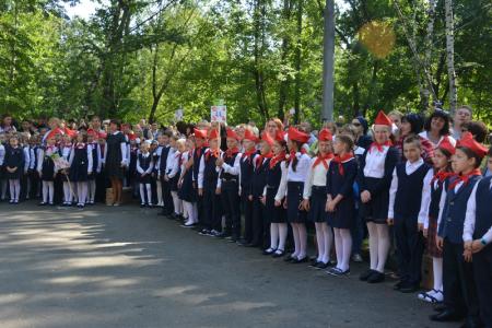 Г.А. Зюганов: В добрый путь, юные друзья! Лидер КПРФ выступил на торжественной линейке в Московской школе №892