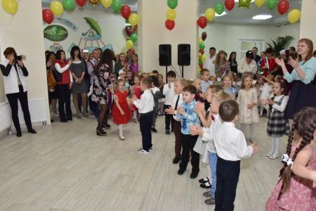 Г.А. Зюганов на открытии детского сада «Замок детства» в совхозе имени Ленина: "К вам всегда приезжаем, как на большой праздник"