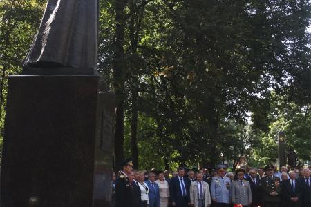 В Курске восстановили памятник Феликсу Дзержинскому