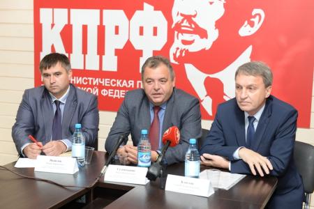 Новосибирские коммунисты: Работали одной командой