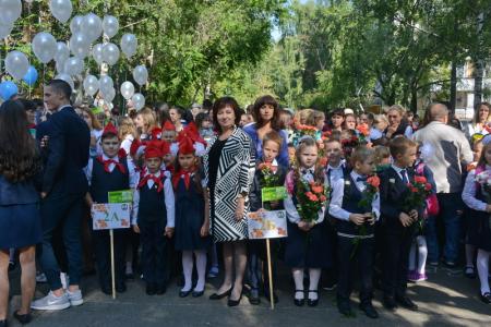 Г.А. Зюганов: В добрый путь, юные друзья! Лидер КПРФ выступил на торжественной линейке в Московской школе №892