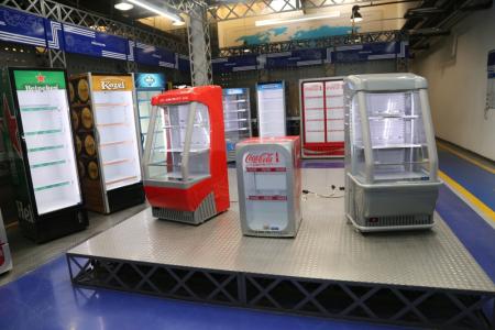 Орловская область. Губернатор-коммунист Вадим Потомский  познакомился с работой предприятия «Фригогласс Евразия»