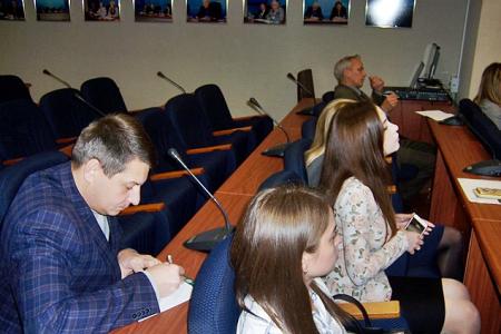 Ю.В. Афонин на пресс-конференции в Казани: «Наши законодательные инициативы позволят сделать выборы более прозрачными, власть – эффективной, бюджет – социально ориентированым»