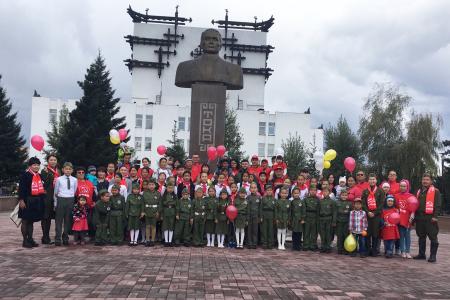 Кызылу -103! Коммунисты Тувы приняли участие в праздничном шествии в День города