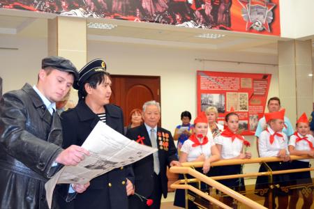 Республика Калмыкия. Революционный держите шаг!