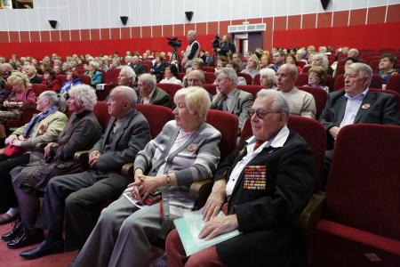Г.А. Зюганов принял участие в концерте, посвященном Дню пожилого человека