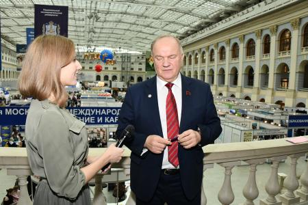 Г.А. Зюганов посетил Московскую международную выставку «Образование и карьера»