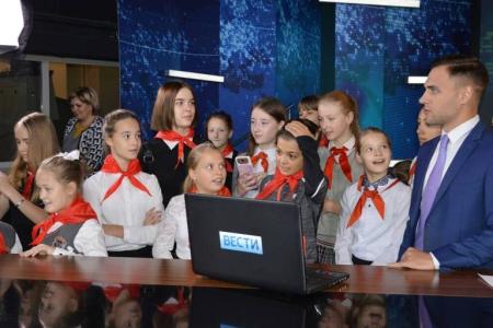 «Честное пионерское»: Экскурсия пионеров на ГТРК в Новосибирске