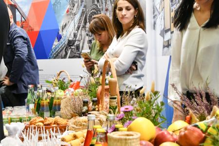 «Они первыми услышат голос Вселенной». Г.А. Зюганов выступил на открытии выставки, посвященной Карачаево-Черкесской Республике