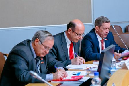 В Оренбурге прошел круглый стол, посвященный 100-летию Великого Октября