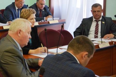 Оренбуржские депутаты-коммунисты добились снятия вопроса о повышении тарифов на муниципальный транспорт