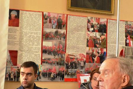 Калуга. Коммунисты и комсомольцы провели занятие в политклубе на тему "Белый террор в России"