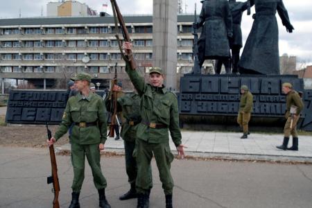 Молодёжь Читы прошла по «Улицам Революции»