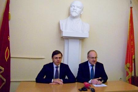 Врио губернатора Орловской области Андрей Клычков встретился с партийным активом в обкоме КПРФ
