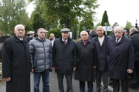 Делегация ЦК КПРФ возложила цветы к могиле Ю.Д. Маслюкова