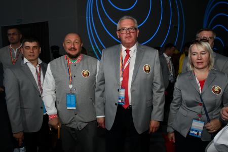 Г.А. Зюганов посетил церемонию открытия XIX Всемирного фестиваля молодежи и студентов
