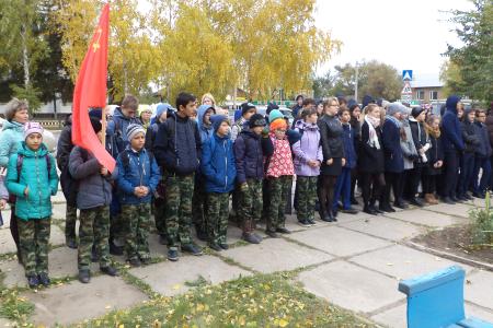 В преддверии юбилея Октября в Оренбуржье восстановлен памятник Ленину
