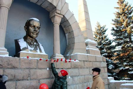 Южноуральские комсомольцы провели торжественные мероприятия в честь 99-летия со Дня рождения ВЛКСМ