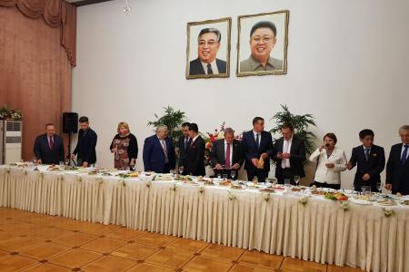 В посольстве КНДР состоялся торжественный прием по случаю 69-й годовщины установления дипломатических отношений между КНДР и Россией
