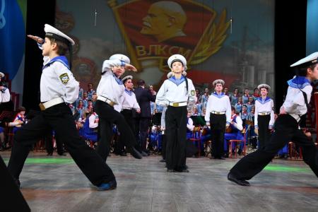 В Москве прошел праздничный концерт, посвященный 99-летию ВЛКСМ