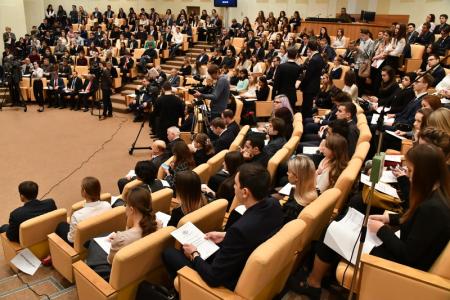 Г.А. Зюганов: "Ленин создал советское государство, где правил не капитал, а труд"