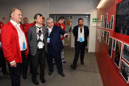 Г.А. Зюганов посетил церемонию открытия XIX Всемирного фестиваля молодежи и студентов