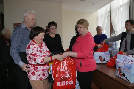 Г.А. Зюганов принял участие в концерте, посвященном Дню пожилого человека
