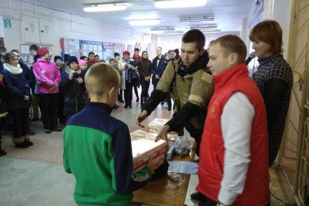 В городе Чебаркуль Челябинской области спортклуб КПРФ провел военно-спортивную игру «Зарница»