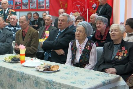 В Чувашии встретились комсомольцы разных поколений