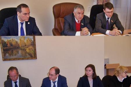 Фракция КПРФ обсудила законопроект  о бюджете Республики Татарстан