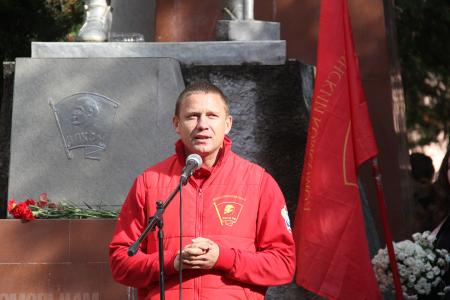 В Симферополе отметили 99-ю годовщину образования Ленинского комсомола митингом-концертом