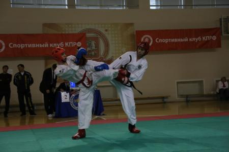 Состоялось открытие Любительской Лиги Единоборств спортклуба КПРФ