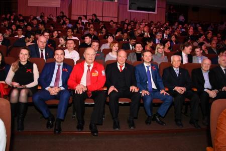 В Москве прошел праздничный концерт, посвященный 99-летию ВЛКСМ